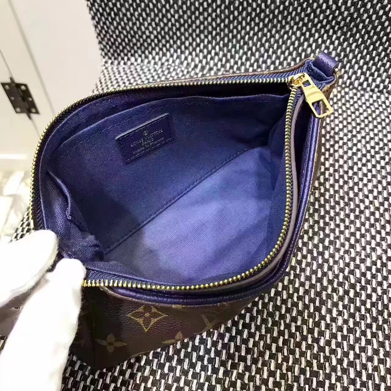 Louis Vuitton M44058 Pallas Clutch Bleu Marine