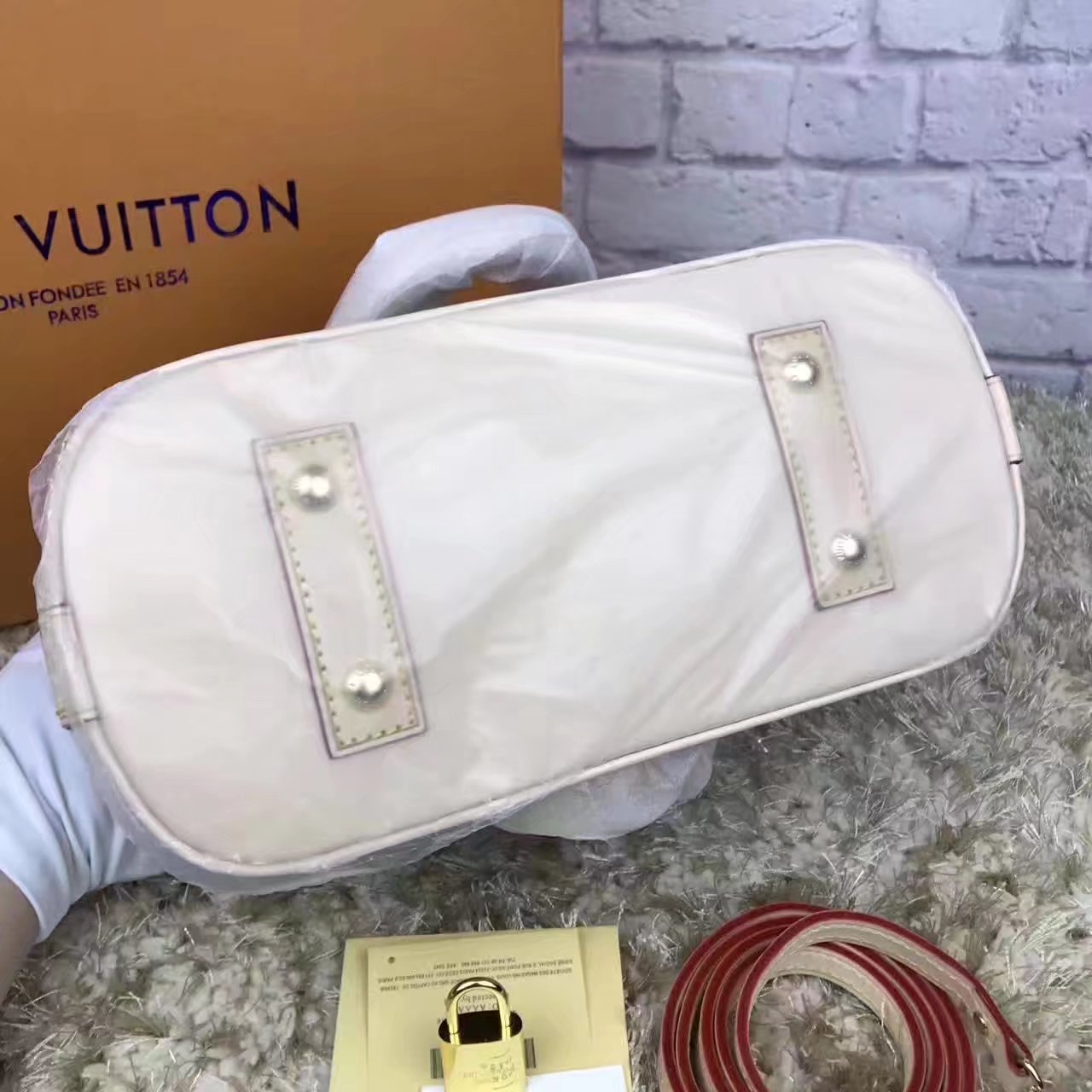 Louis Vuitton M53152 Alma BB Monogram Canvas