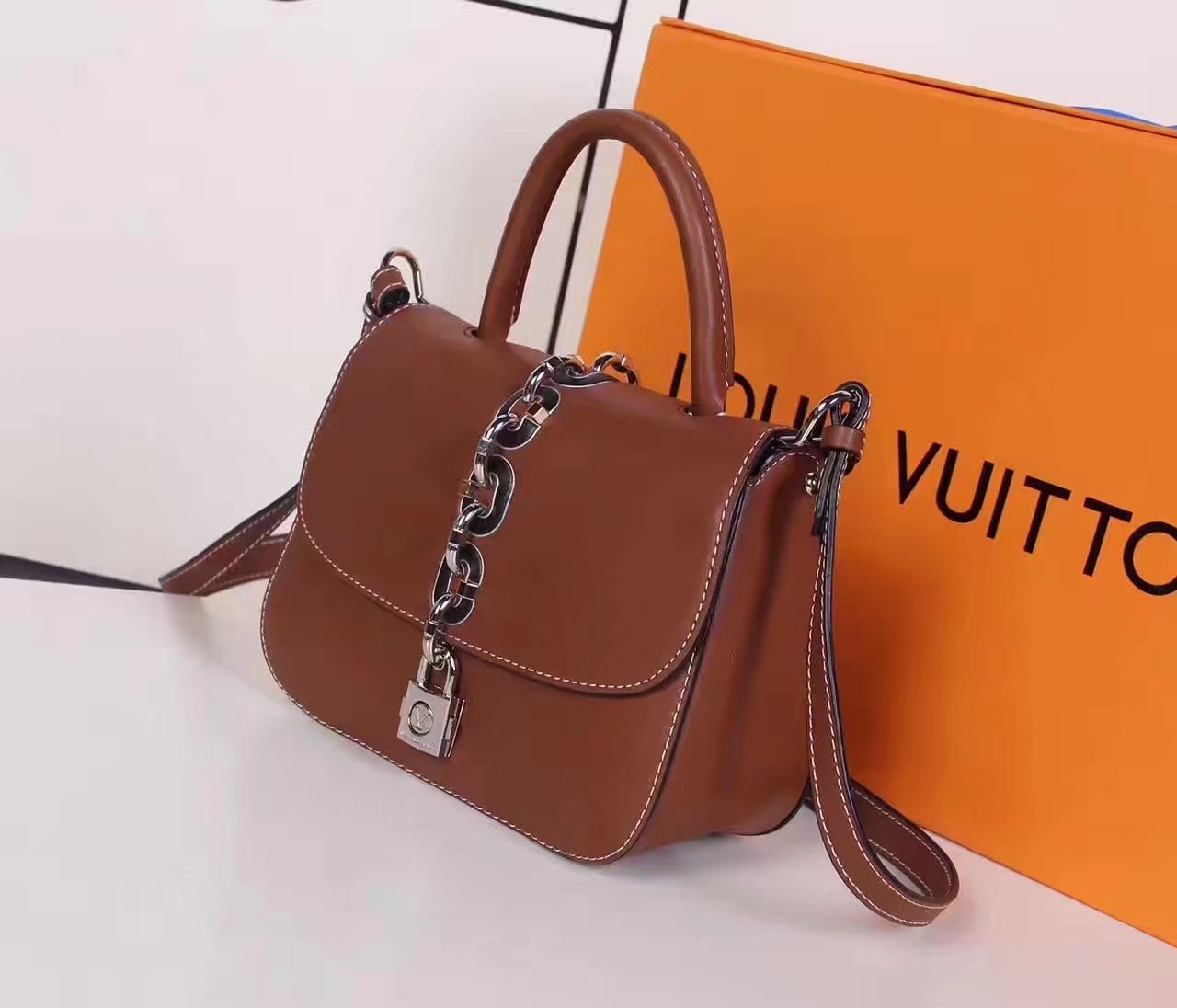 Louis Vuitton M54620 Chain it Bag PM Fauve