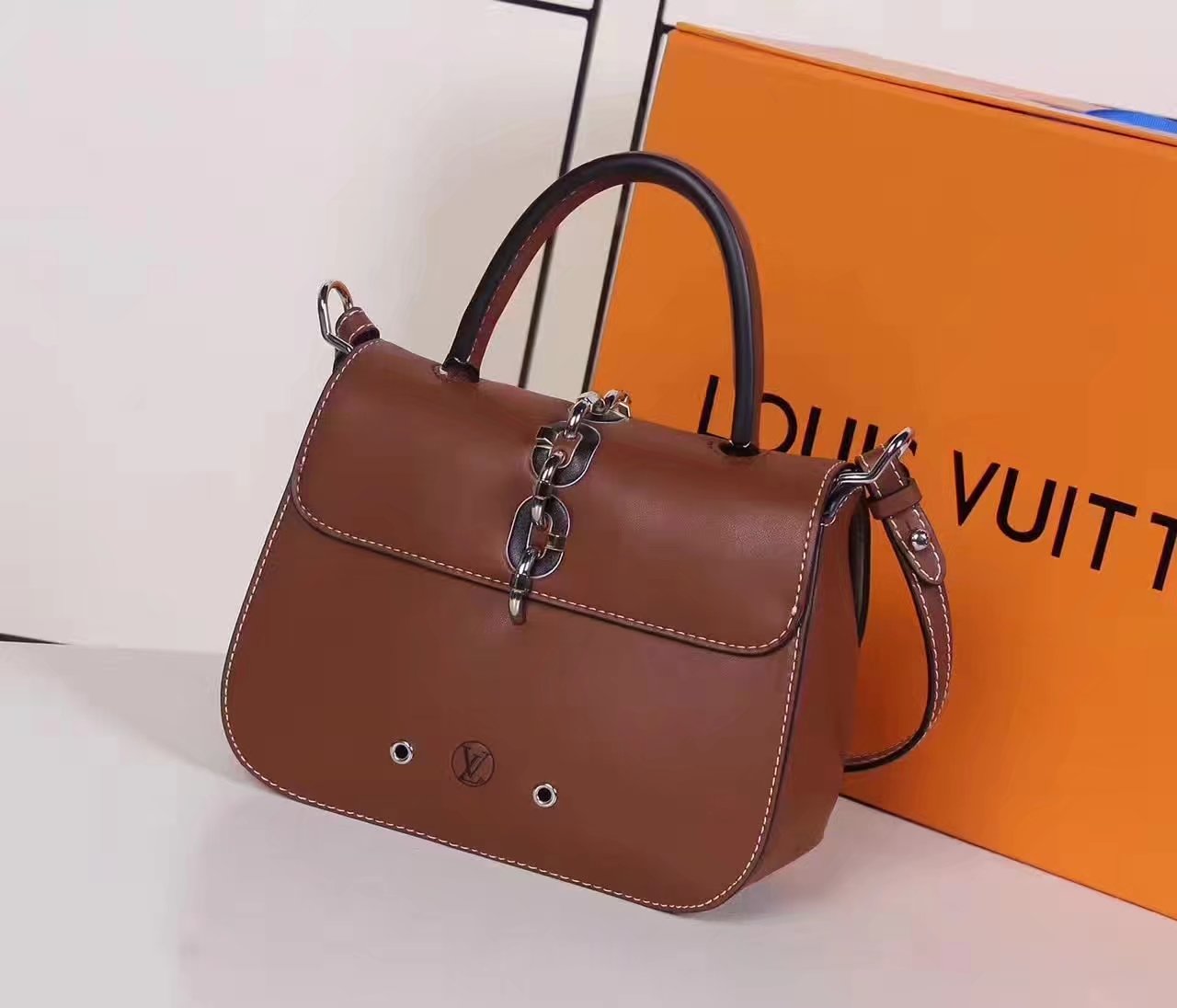 Louis Vuitton M54620 Chain it Bag PM Fauve