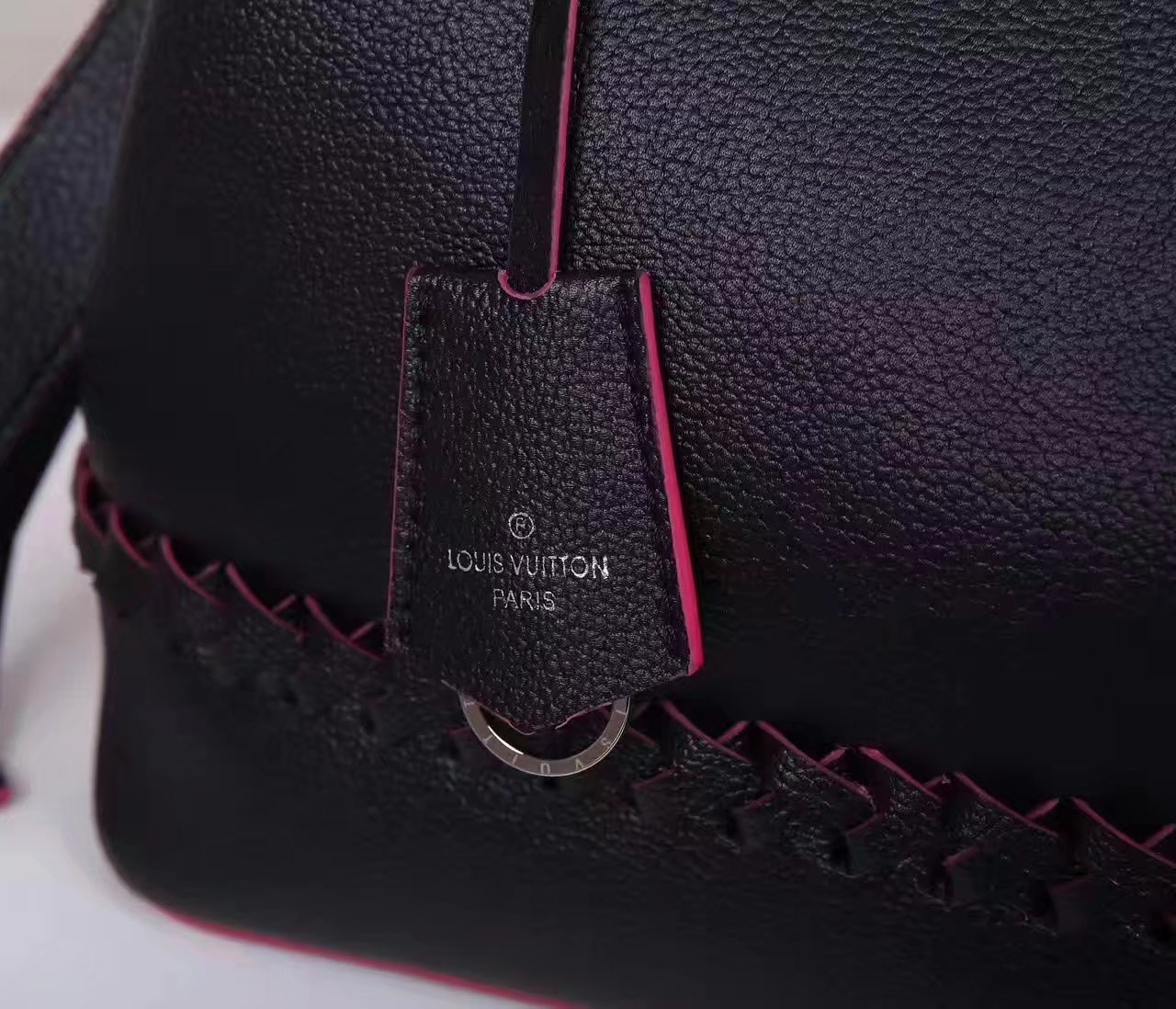 Louis Vuitton M54681 Lockme Bucket Soft Calfskin Exterior Noir