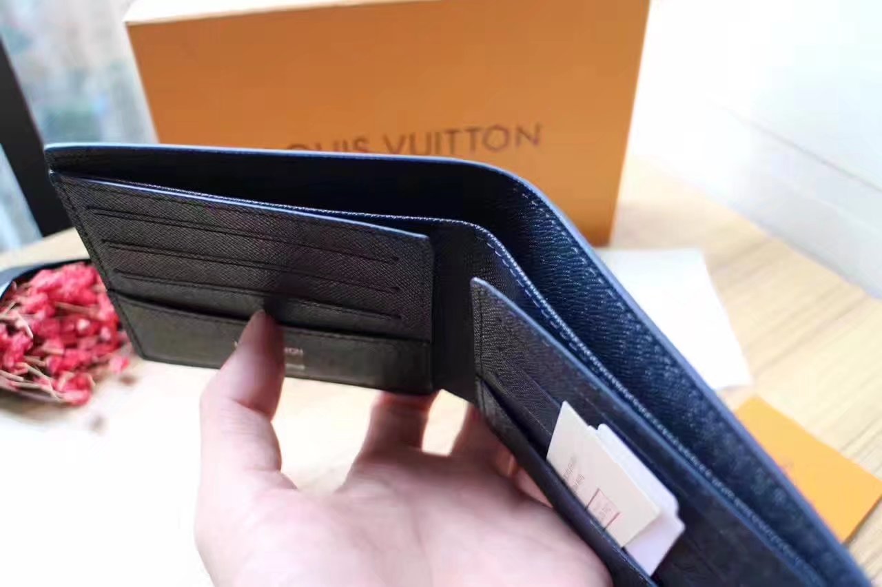 Louis Vuitton M64015 Multiple Wallet Ocean Taiga Leather Stripe