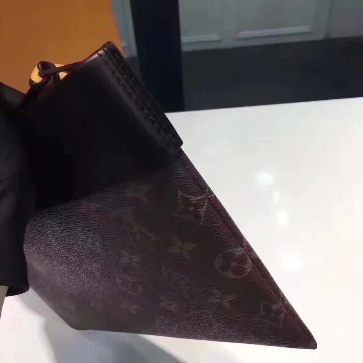 Louis Vuitton M64035 Monogram Pochette Tuileries Black