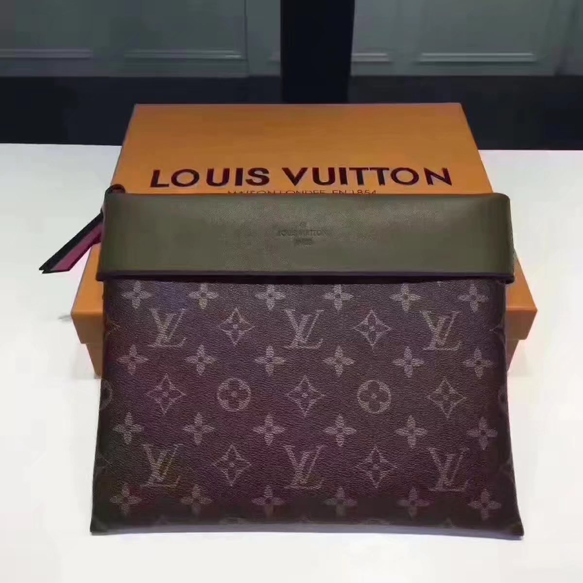 Louis Vuitton M64035 Monogram Pochette Tuileries Khaki