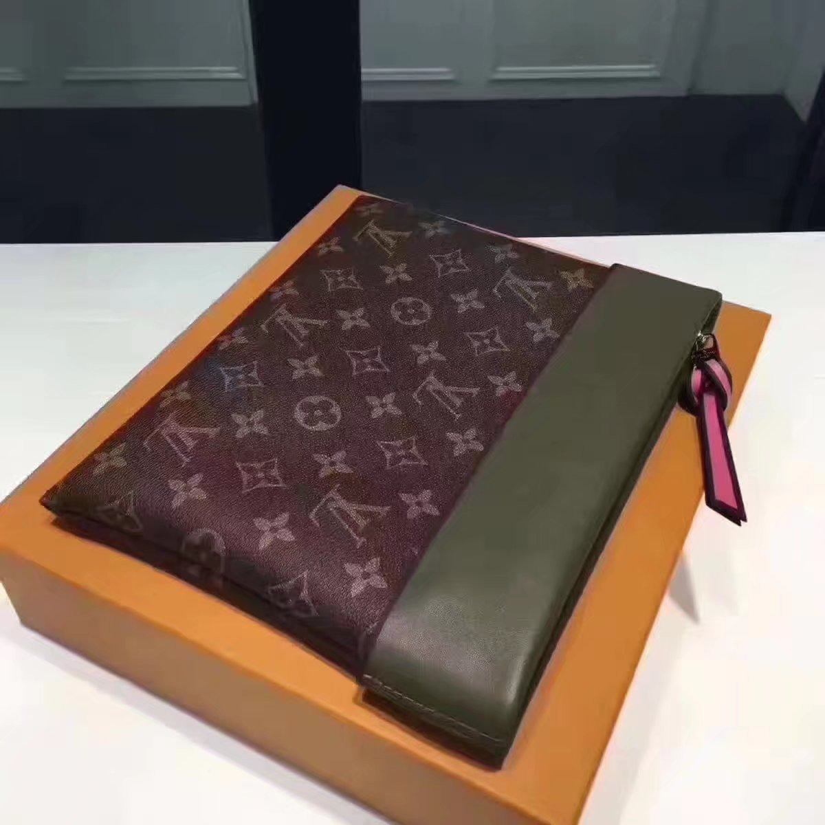 Louis Vuitton M64035 Monogram Pochette Tuileries Khaki