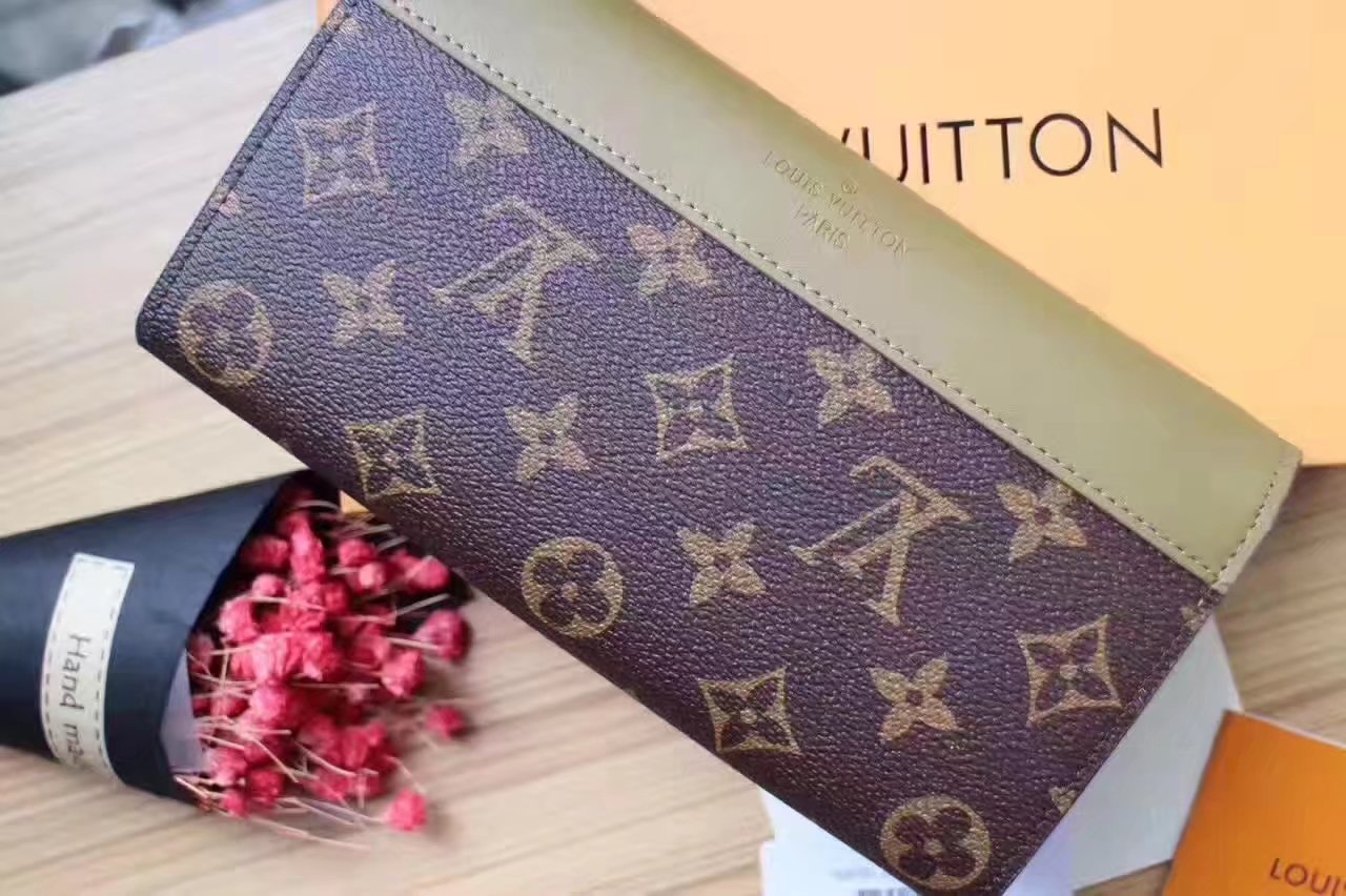 Louis Vuitton M64097 Sarah Wallet Monogram Khaki