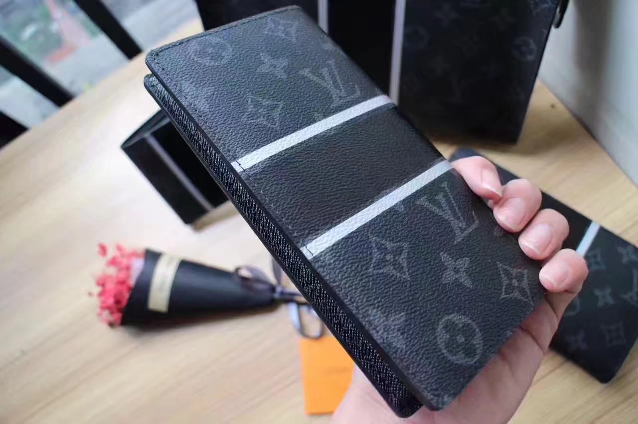 Louis Vuitton M64438 Brazza Wallet Monogram Eclipse Flash