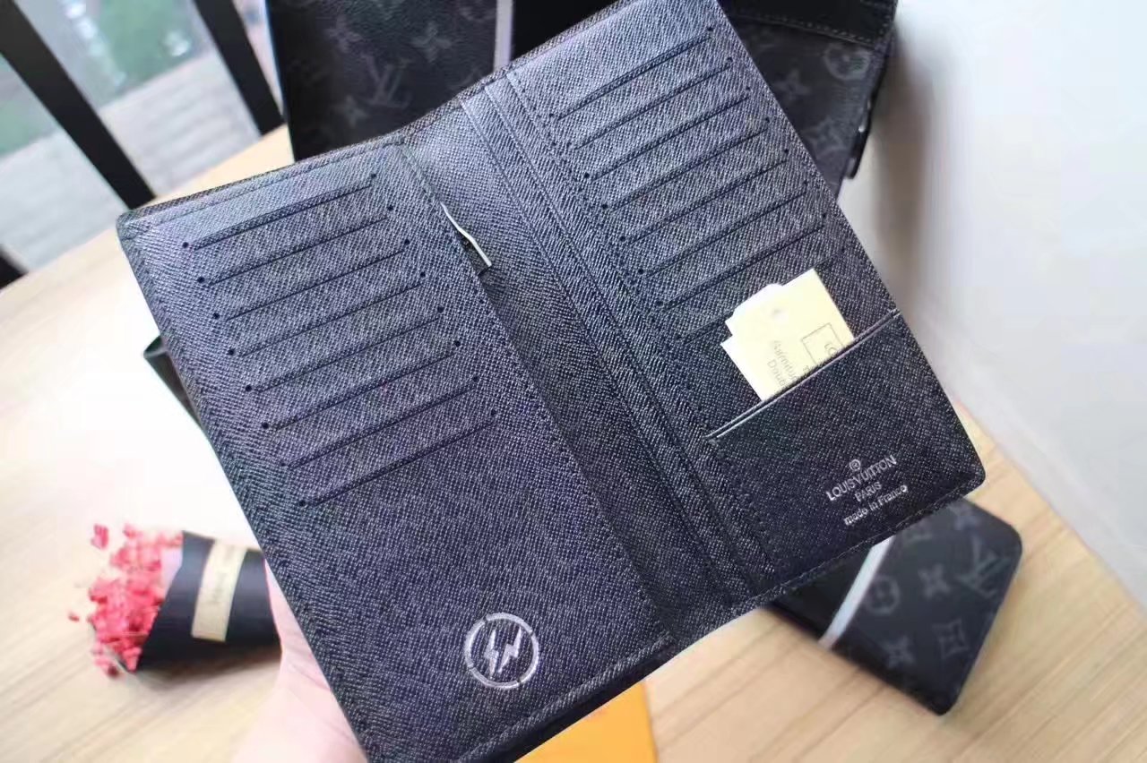 Louis Vuitton M64438 Brazza Wallet Monogram Eclipse Flash