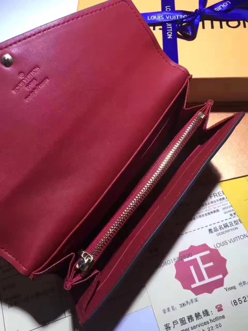 Louis Vuitton M90208 Sarah Wallet Cherry