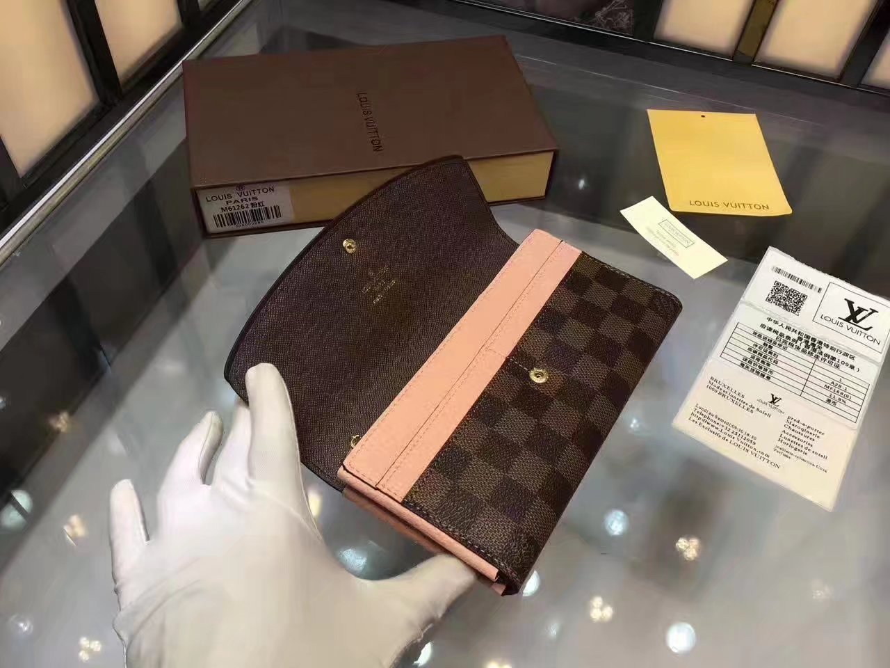 Louis Vuitton N61262 Women Normandy Wallet Magnolia