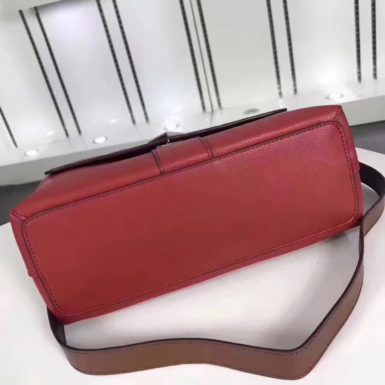 Louis vuitton M51989 Very Onle Handle Bag Red