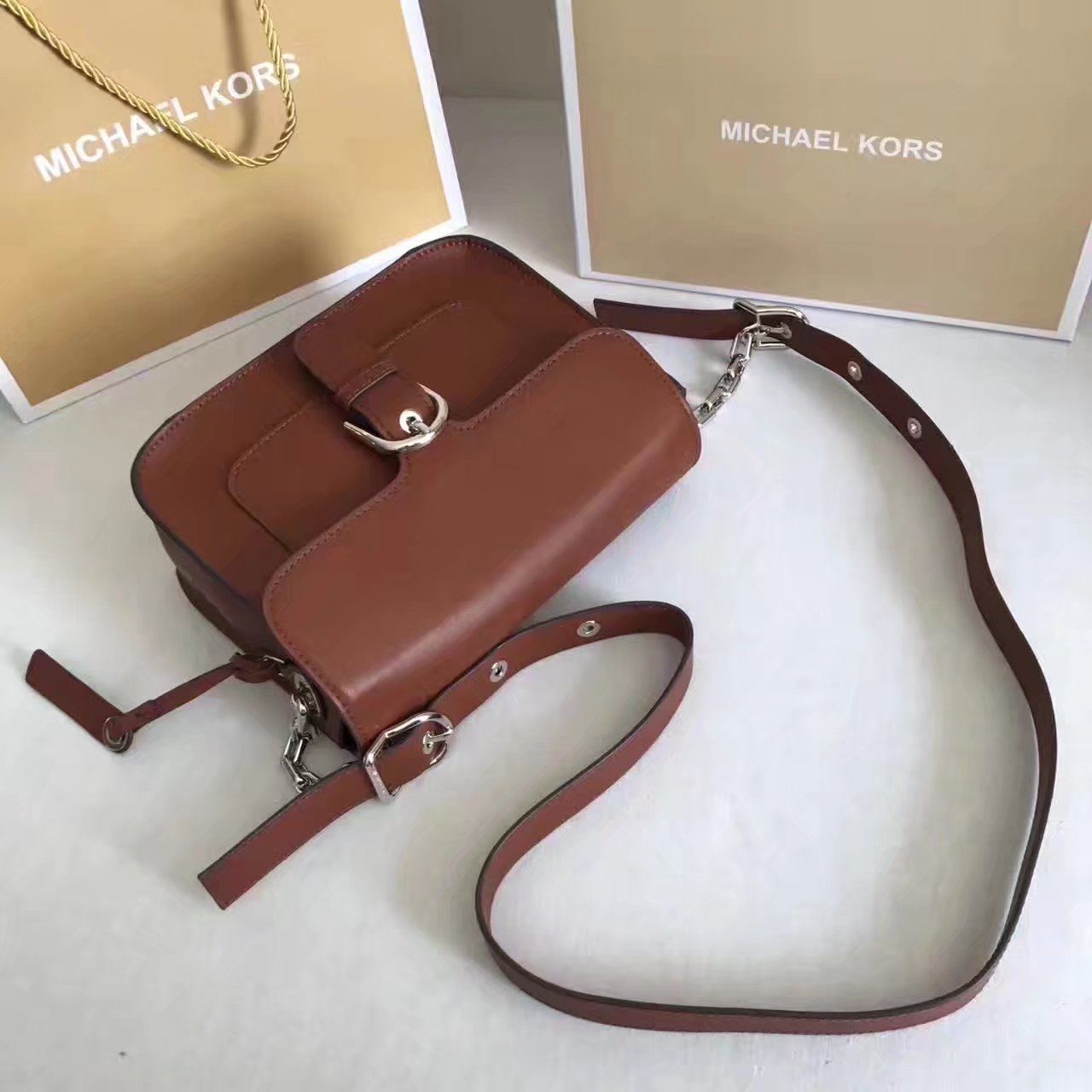 Michael Kors Cooper Medium Leather Shoulder Bags Brown