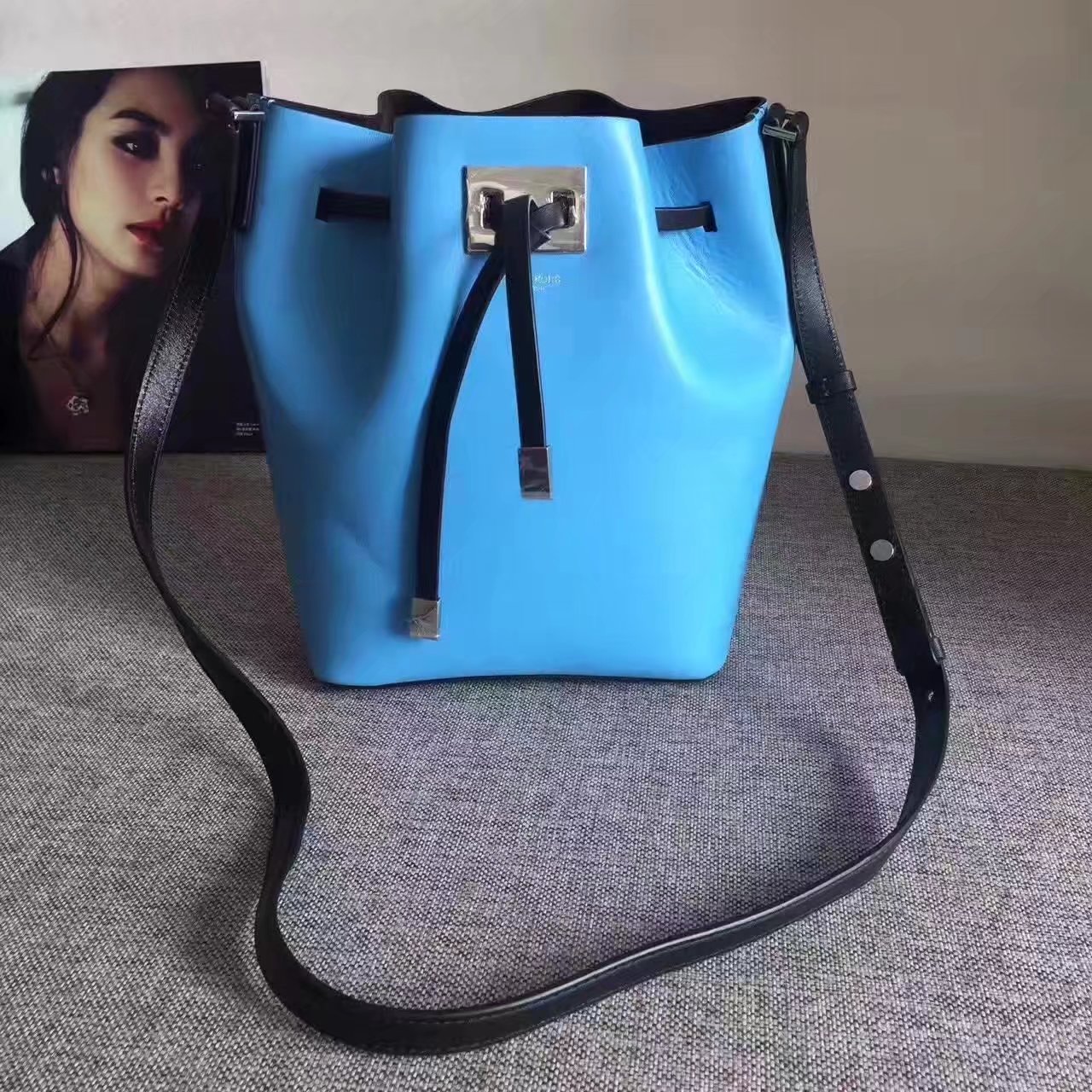 Michael Kors Leather Bucket Bag Blue