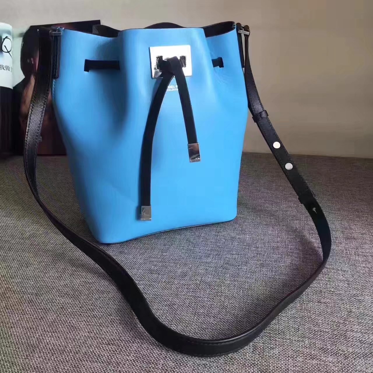 Michael Kors Leather Bucket Bag Blue