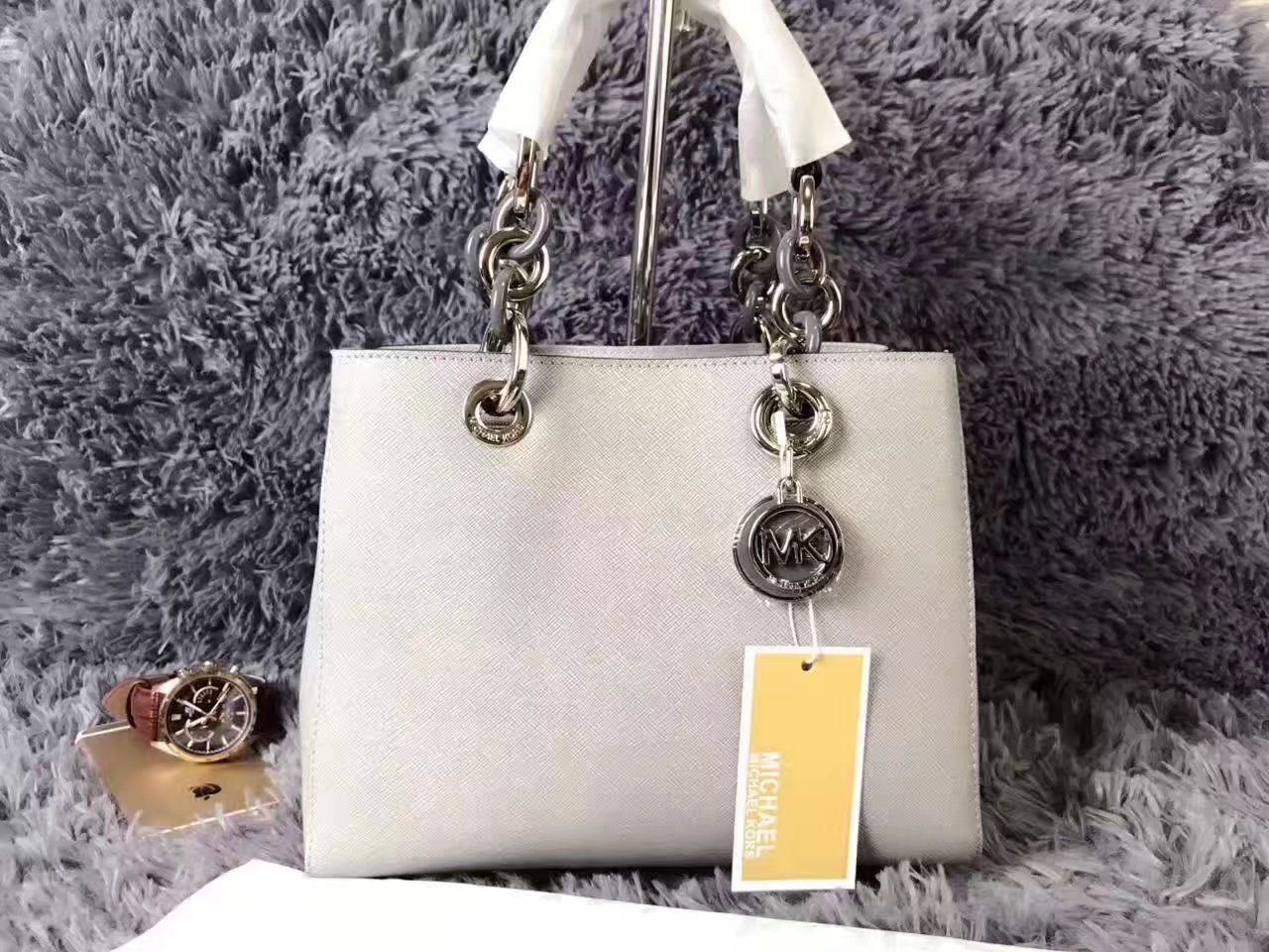 Michael Kors Women Cynthia Small Satchel Bag White