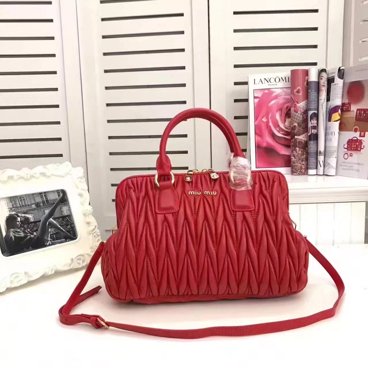 Miu Miu Matelasse Women Zip Tote Bag Red