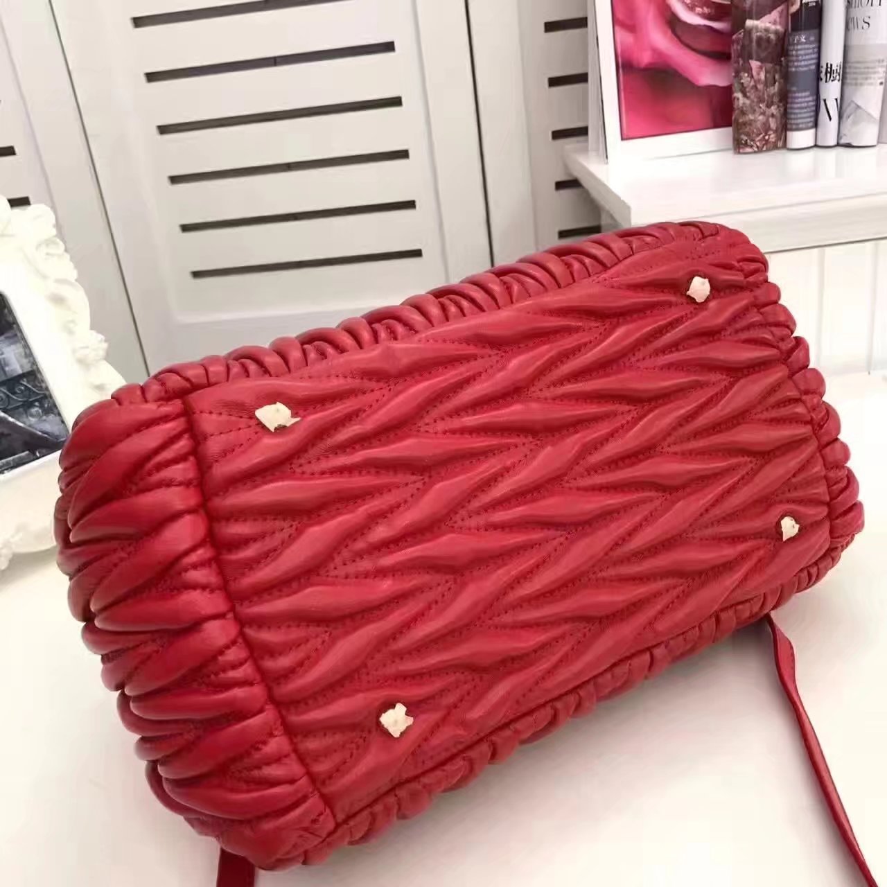 Miu Miu Matelasse Women Zip Tote Bag Red