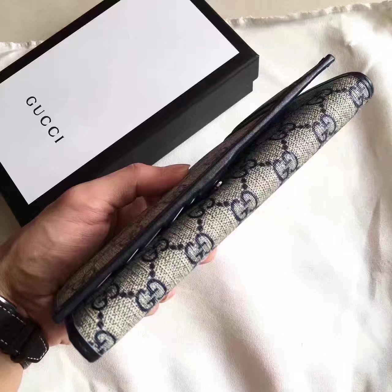 Original Quaility Gucci 212186 GG Supreme Men Wallet Grey