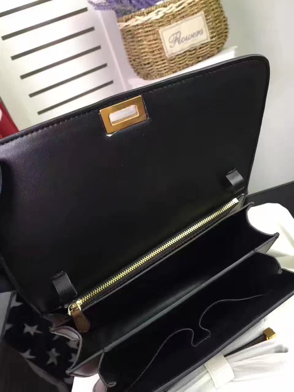 Original Quality Celine 24cm Clasp Classic Box Bag Coffee