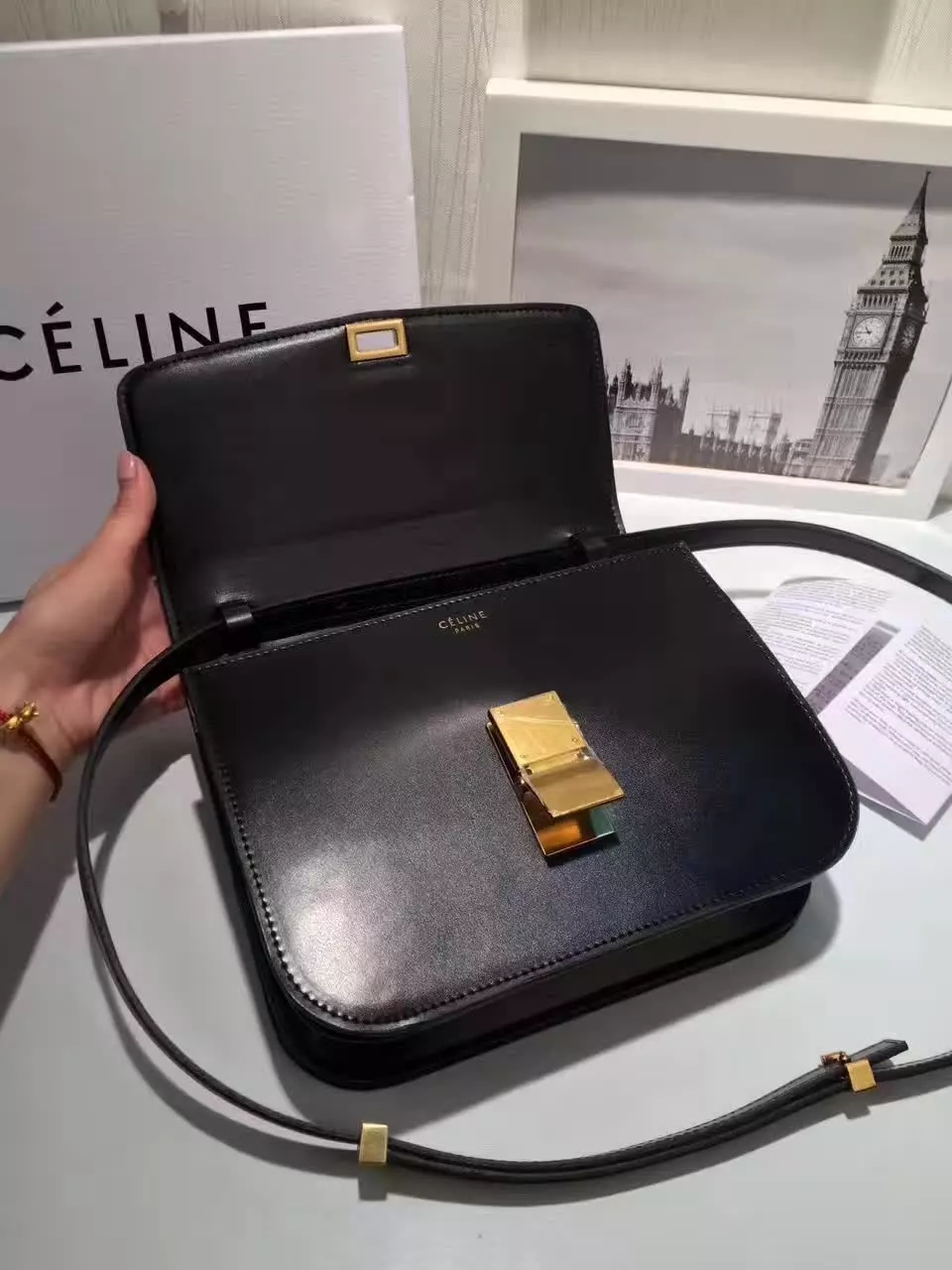 Original Quality Celine Clasp Classic Box Bag Medium Black