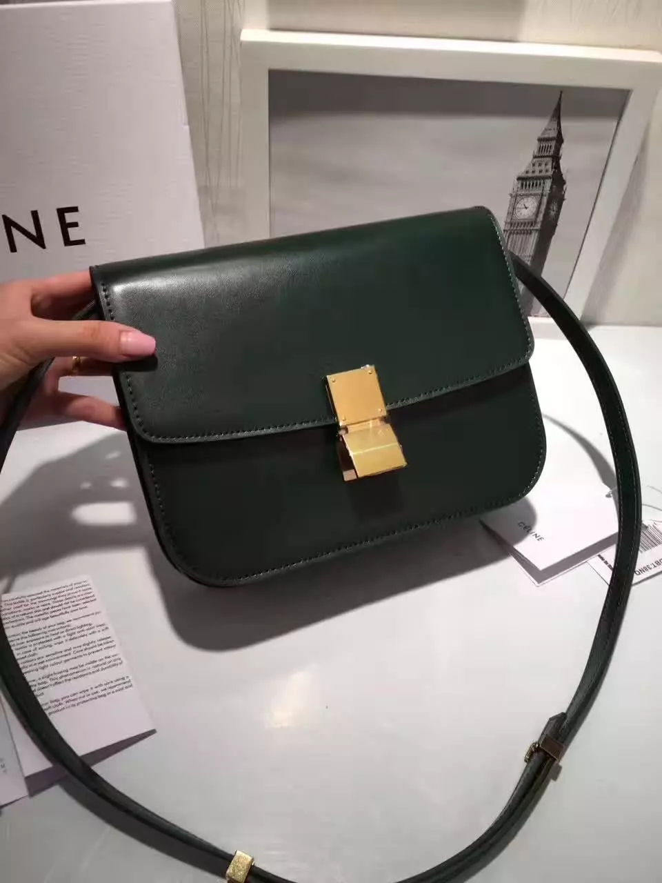 Original Quality Celine Clasp Classic Box Bag Medium Dark Green