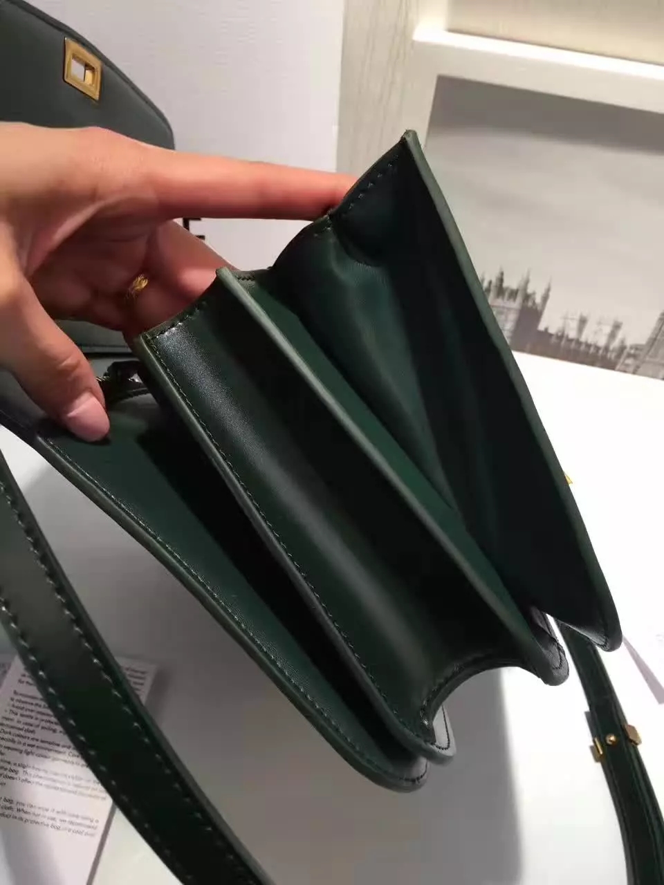 Original Quality Celine Clasp Classic Box Bag Medium Dark Green