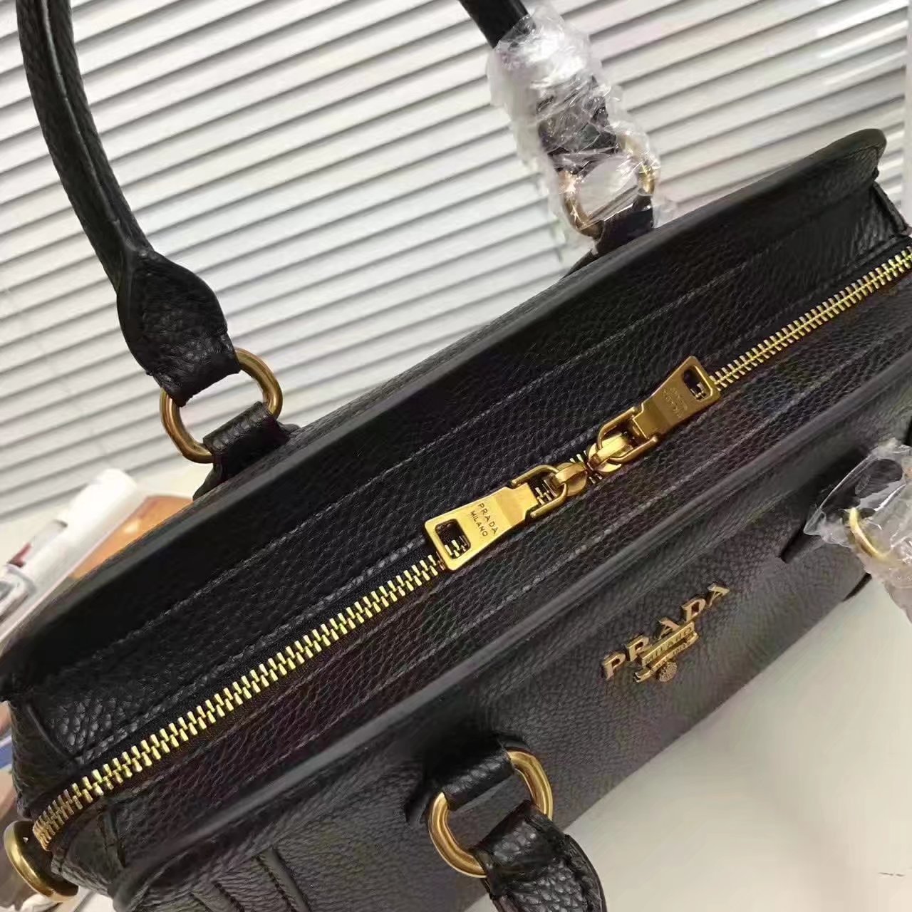 Prada 1189 Tote Leather Bag Black