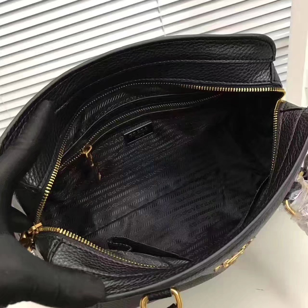 Prada 1189 Tote Leather Bag Black