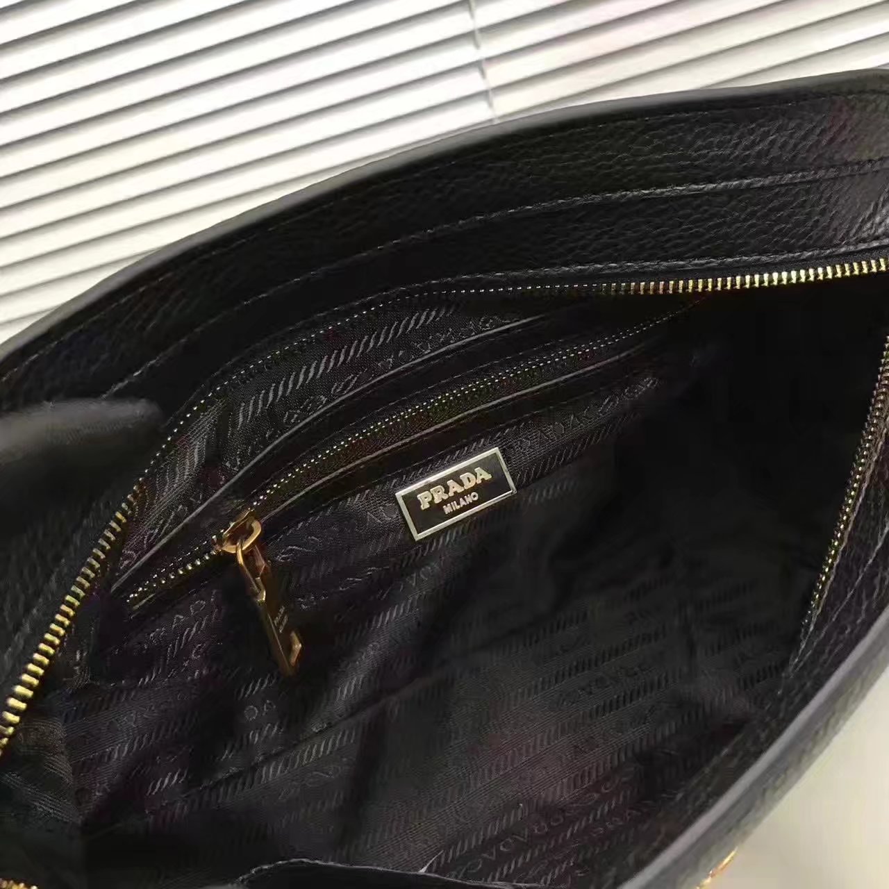 Prada 1189 Tote Leather Bag Black