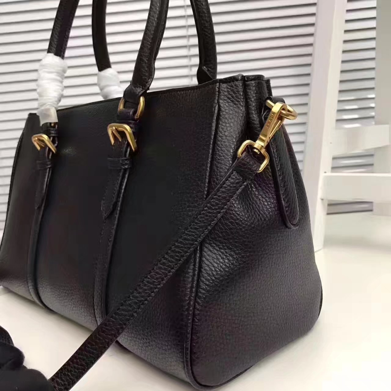 Prada 2996 Women 175 Tote Handbag Black