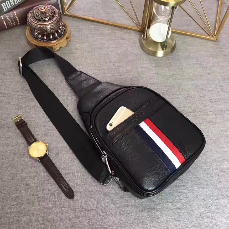 Prada 6011 Men Leather Bag Black