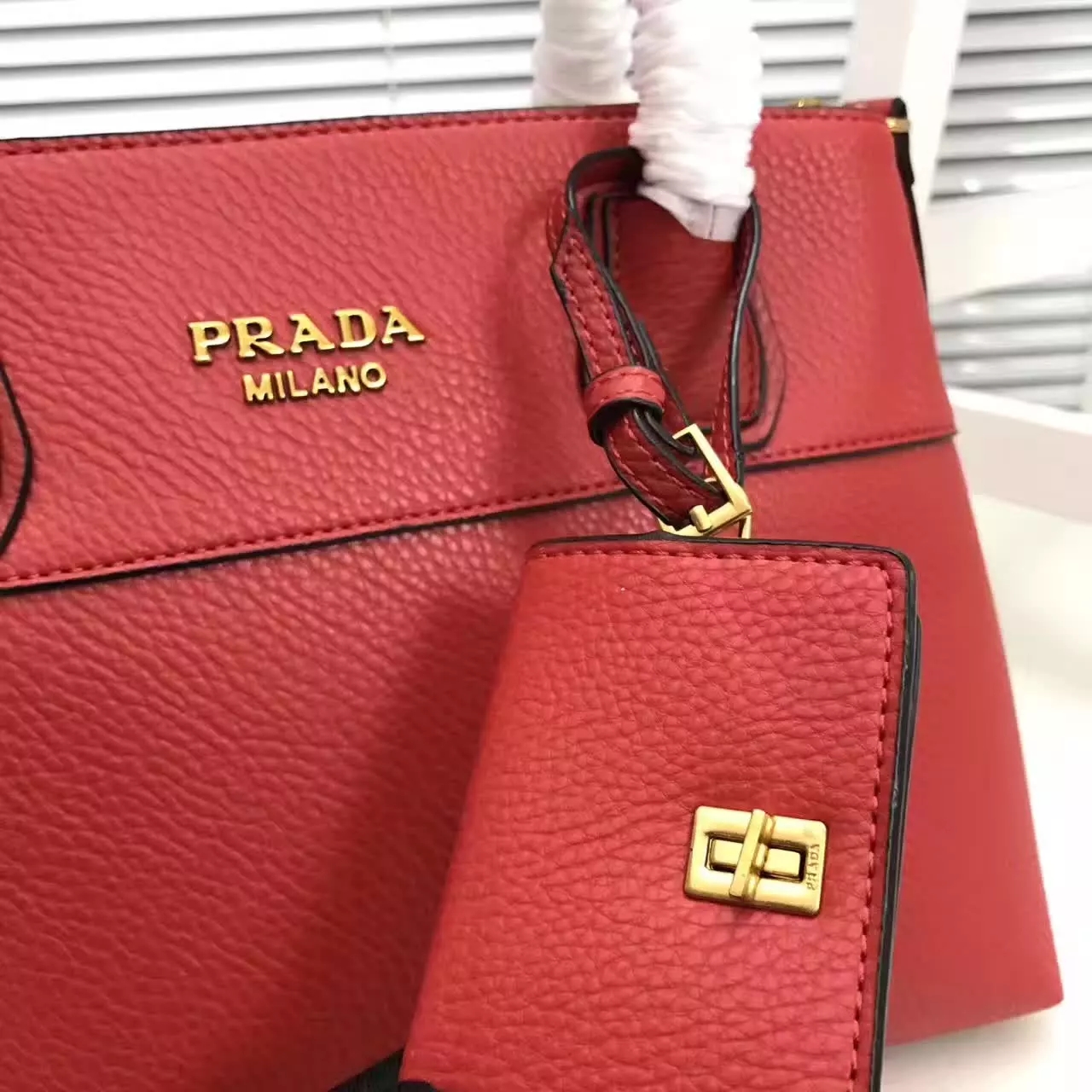 Prada Esplanade Saffiano Leather Tote Bags With Wallet Red