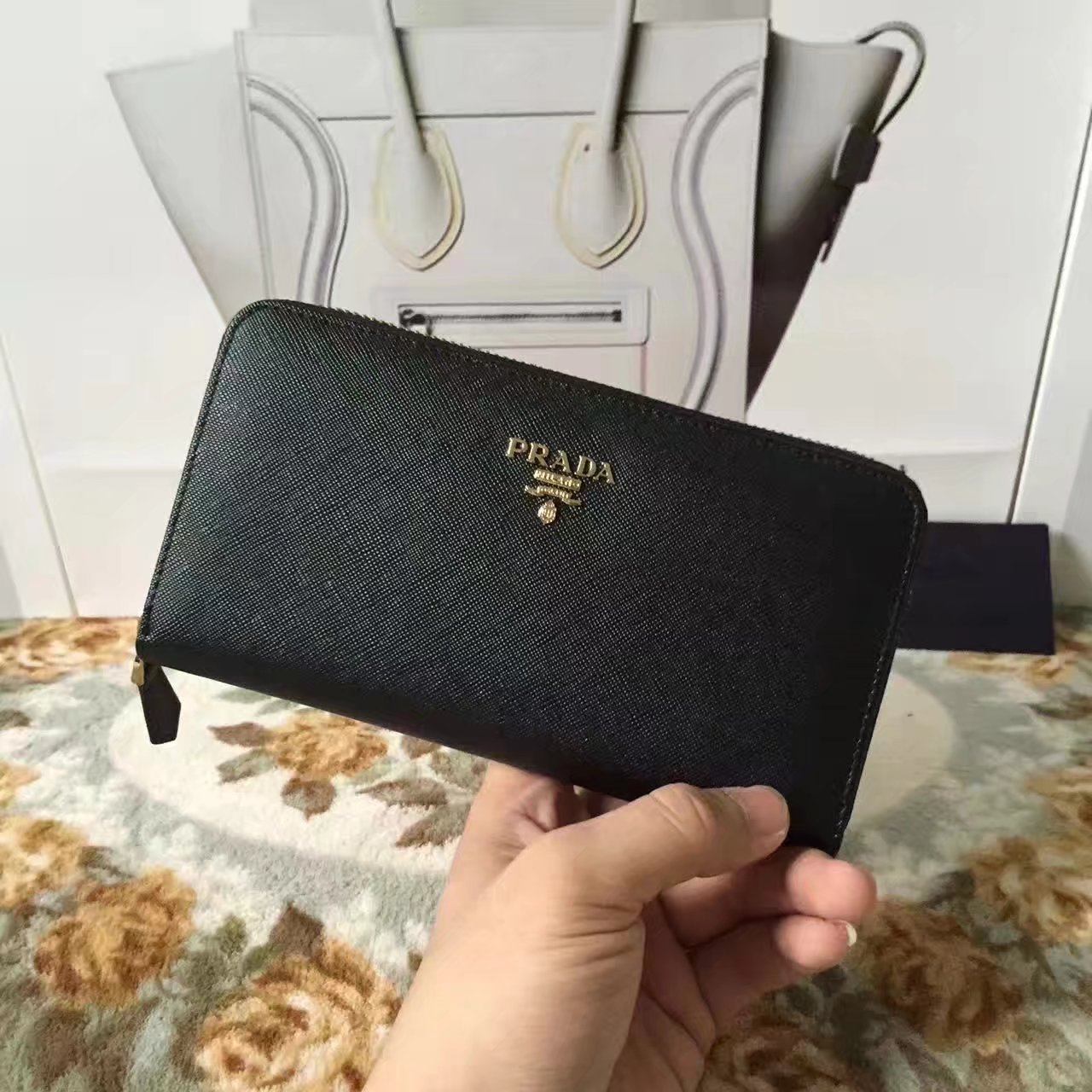 Prada LM0506 Leather Wallet Black