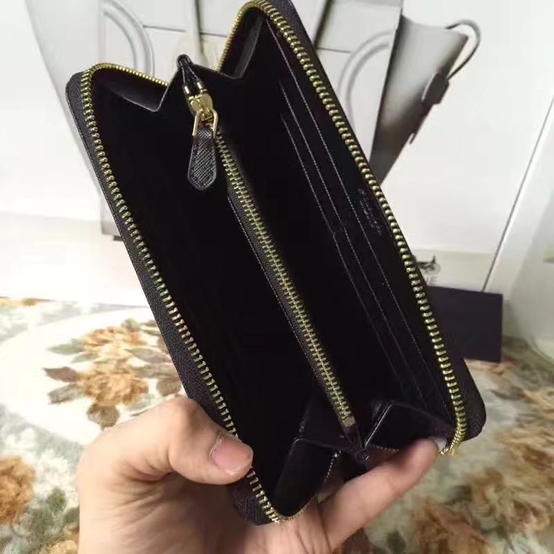 Prada LM0506 Leather Wallet Black