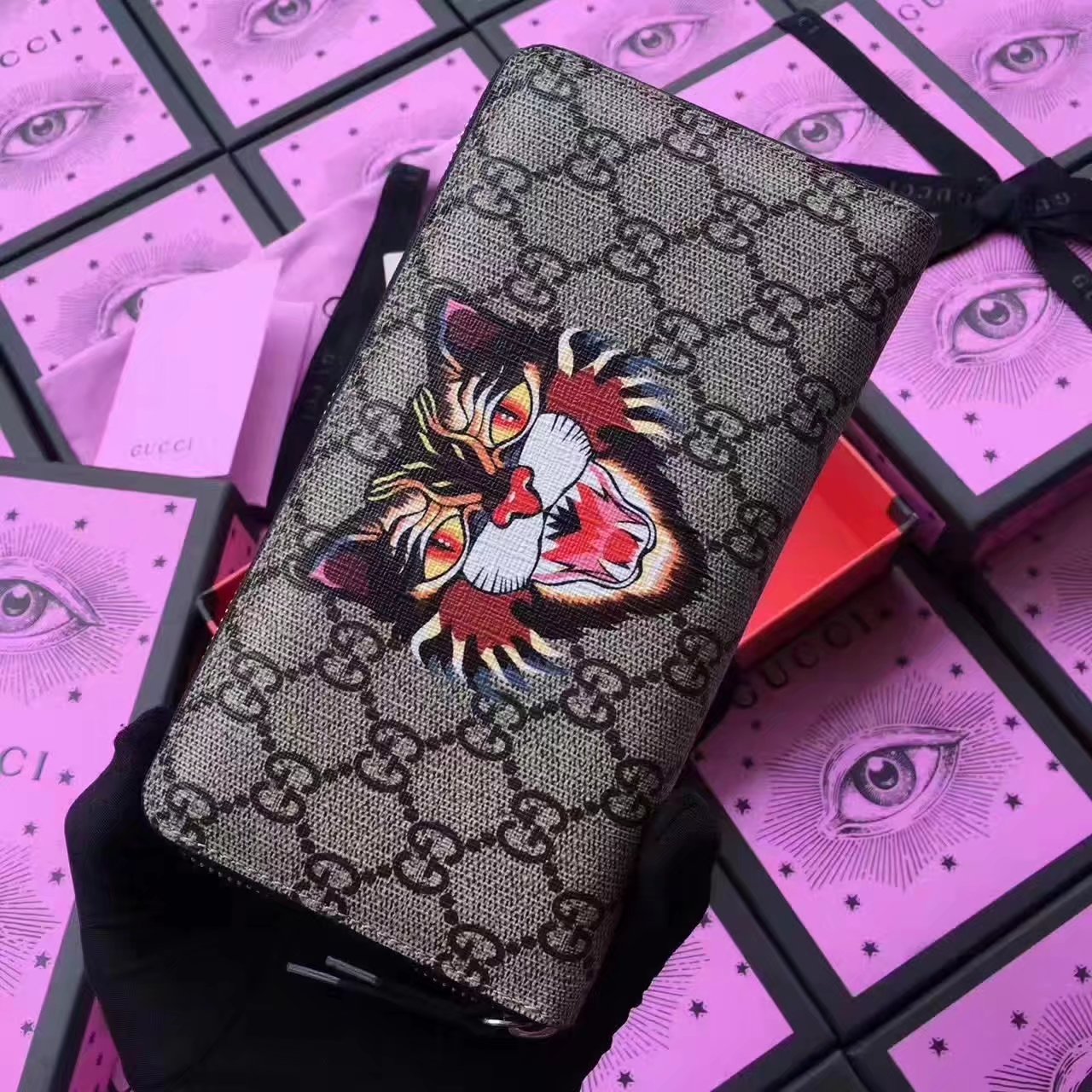 Top Gucci 451273 Angry Cat Print GG Supreme Zip Around Wallet