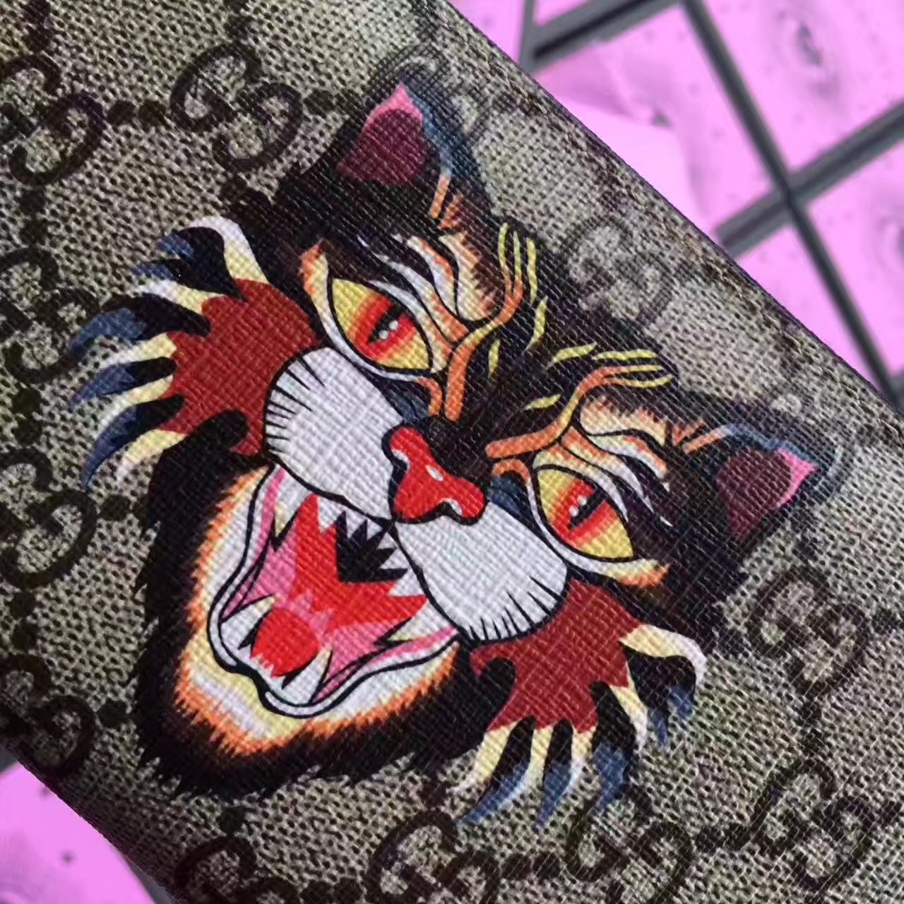 Top Gucci 451273 Angry Cat Print GG Supreme Zip Around Wallet