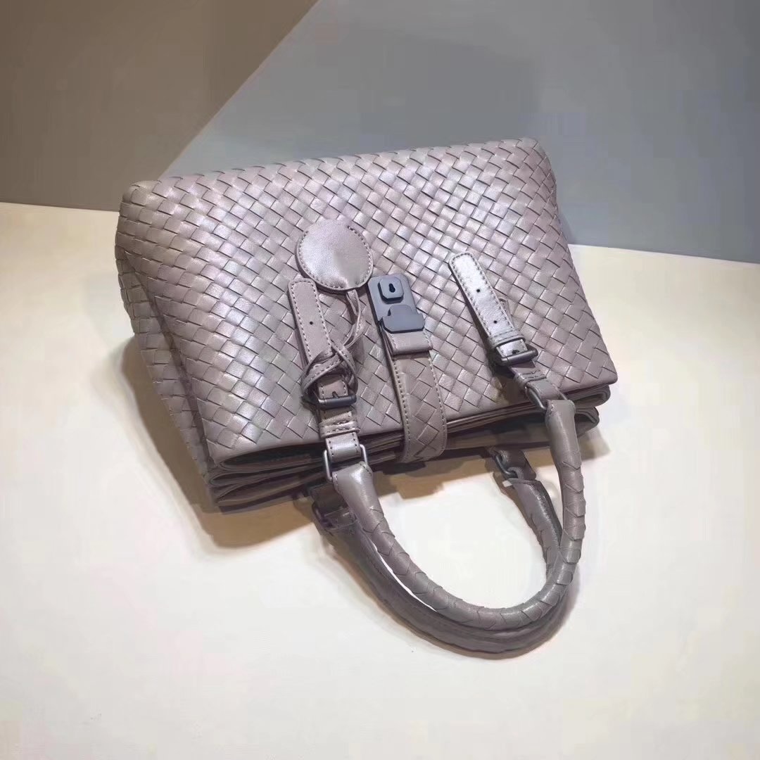 Top Quality Bottega Veneta Calf Leather Medium Roma Bag Apricot