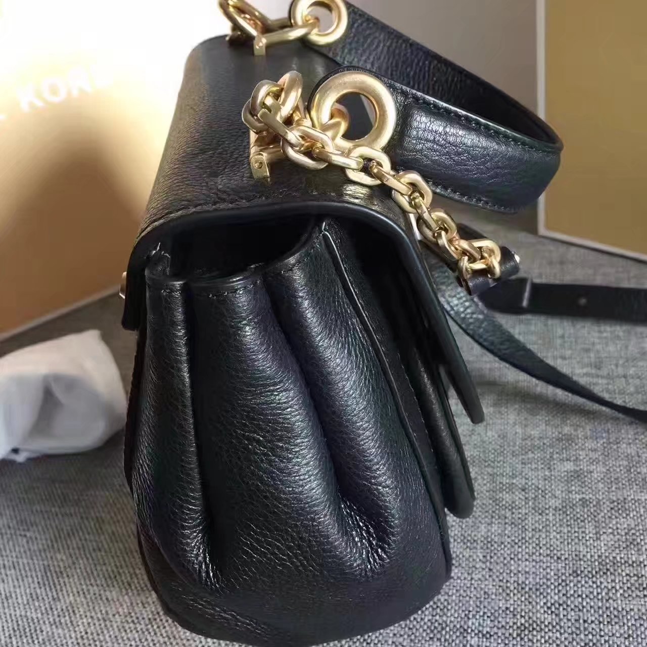 Top Quality Michael Kors Women Shoulder Bags Black