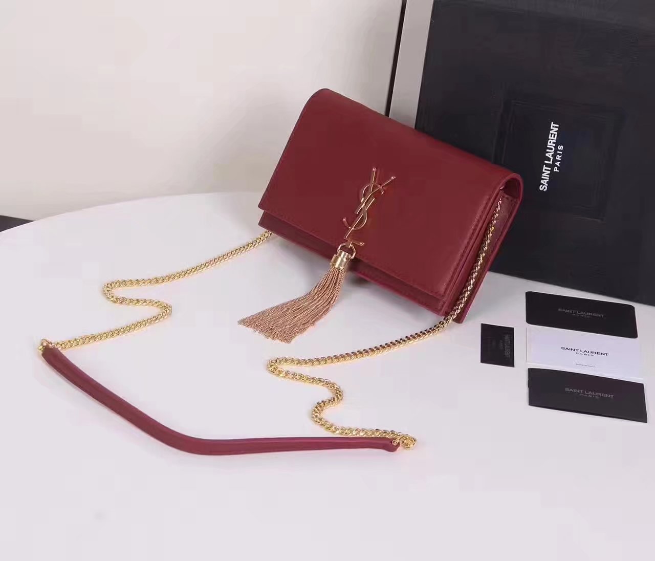 Yves Saint Laurent Classic Saint Laurent Shoulder Bag With Interlocking Metal Red Leather